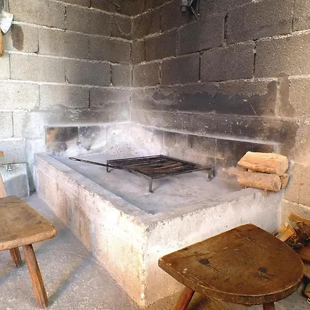 Appartement Three-bedroom In Makarska