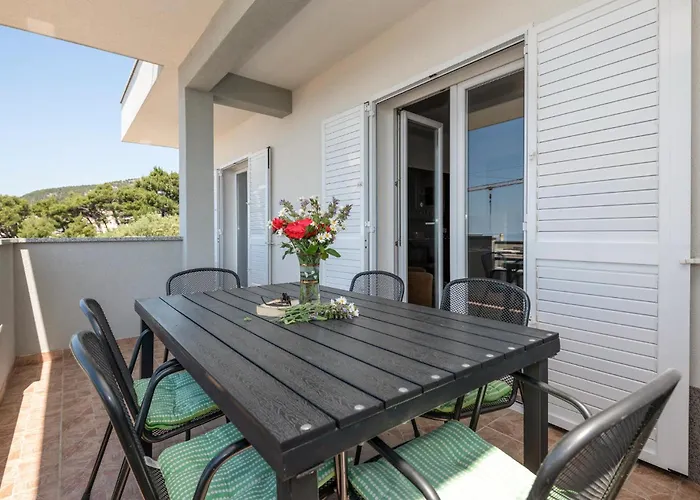 Three-bedroom In Apartment