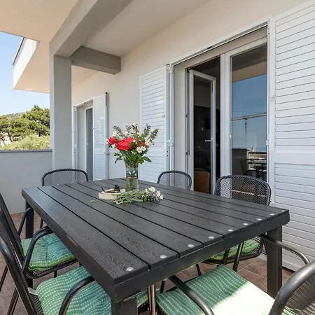 Three-bedroom In Apartmán